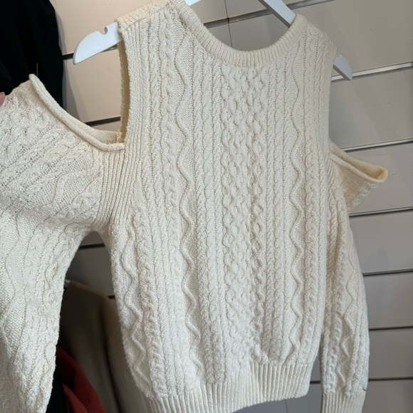 Anthropolgie Pilcro Cream Cut Out Shoulder Sweater. - Picture 3 of 4